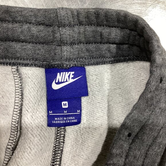 Nike Men’s Gray Tapered Jogger Sweatpants - Picture 3 of 5
